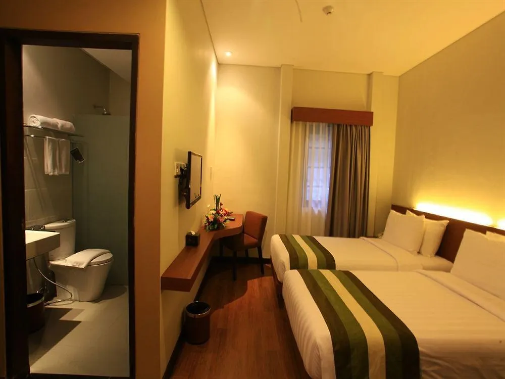 Grand Whiz Hotel Nusa Dua