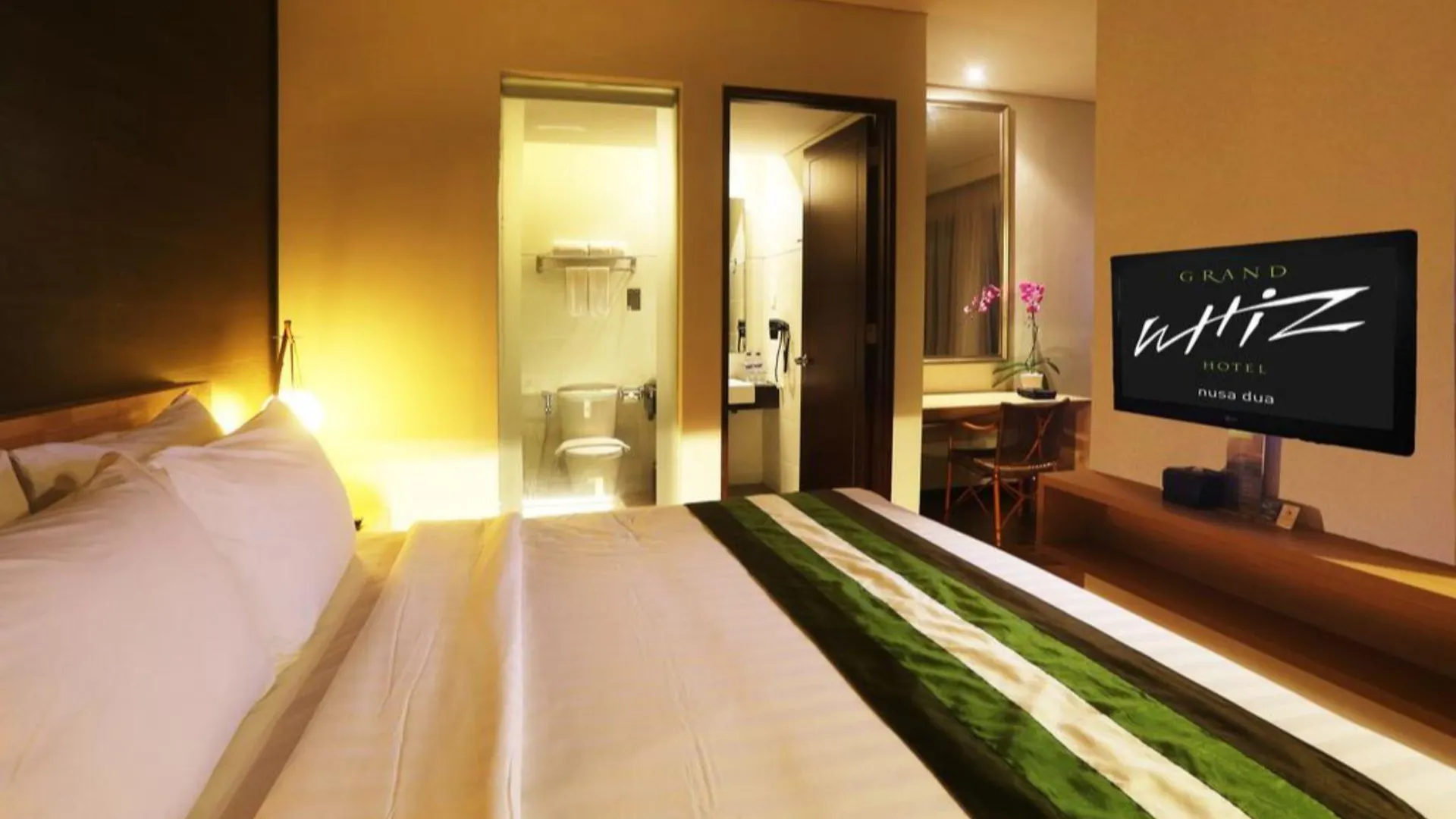 Grand Whiz Hotel Nusa Dua