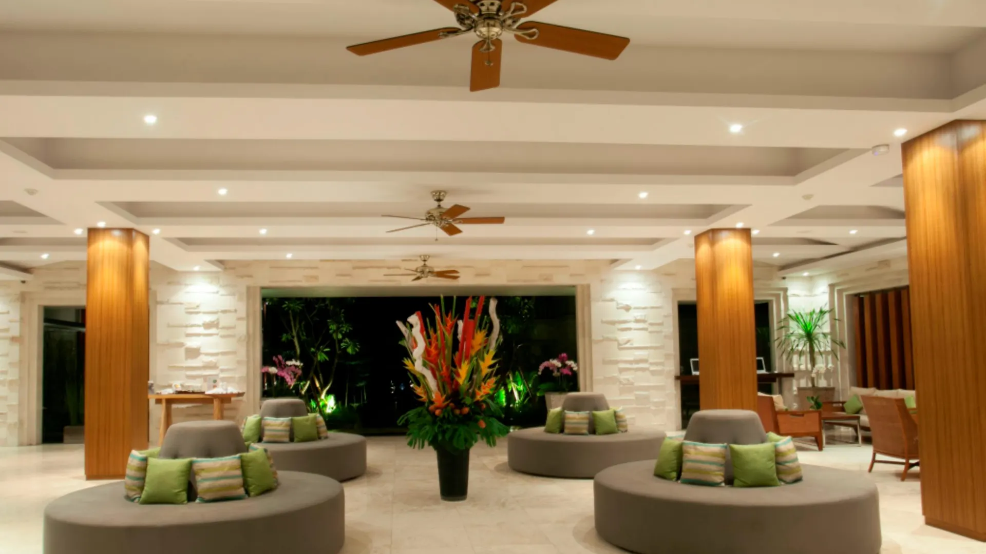 ****  Grand Whiz Hotel Nusa Dua  Indonesia