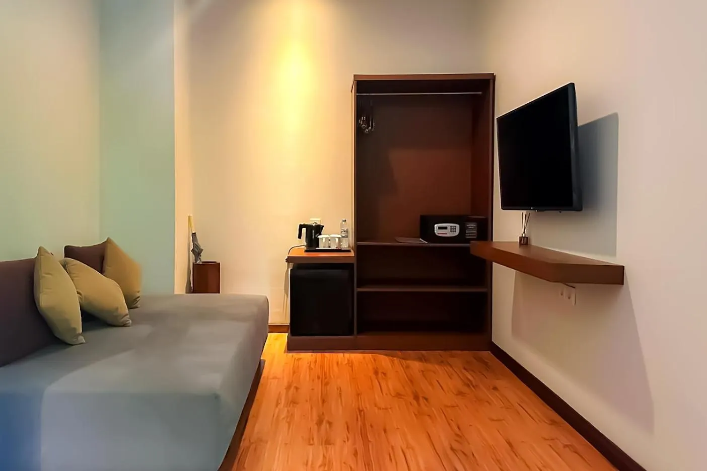 Grand Whiz Hotel Nusa Dua