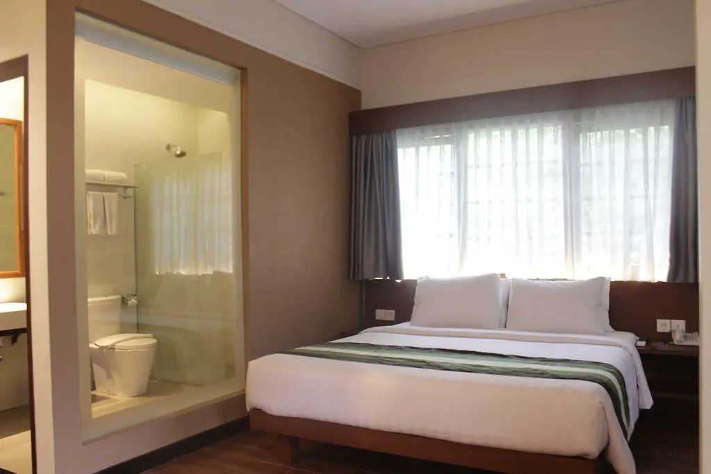 Grand Whiz Hotel Nusa Dua
