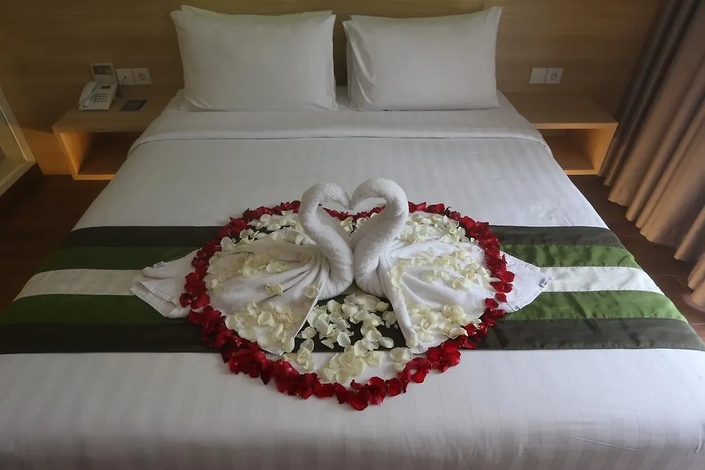 Grand Whiz Hotel Nusa Dua