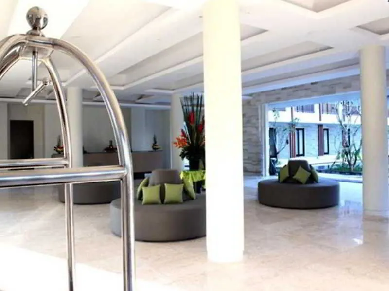 Grand Whiz Hotel Nusa Dua