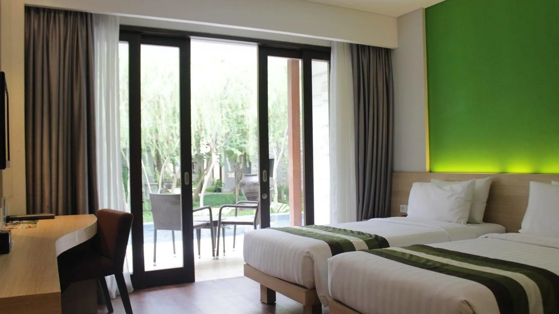 Grand Whiz Hotel Nusa Dua