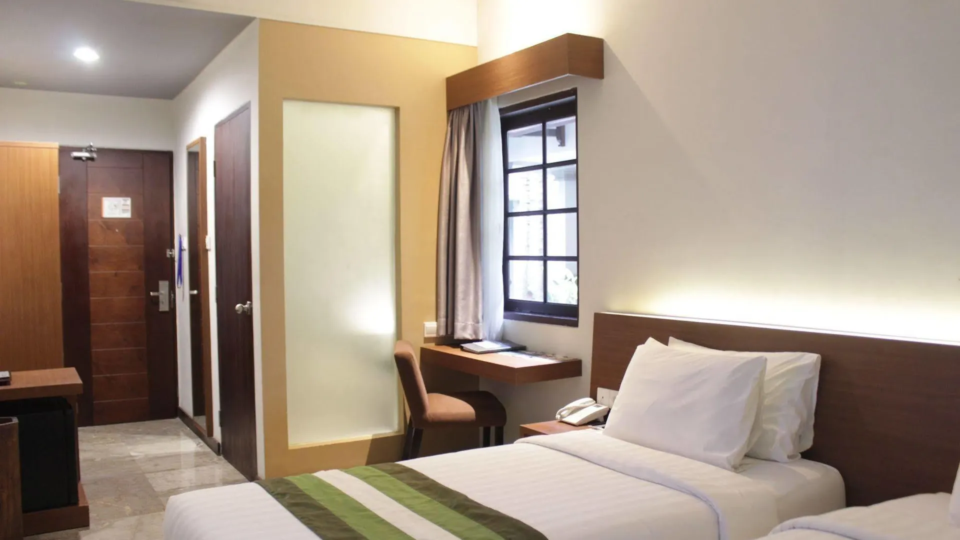 Grand Whiz Hotel Nusa Dua  4*, Nusa Dua (Bali) Indonesia